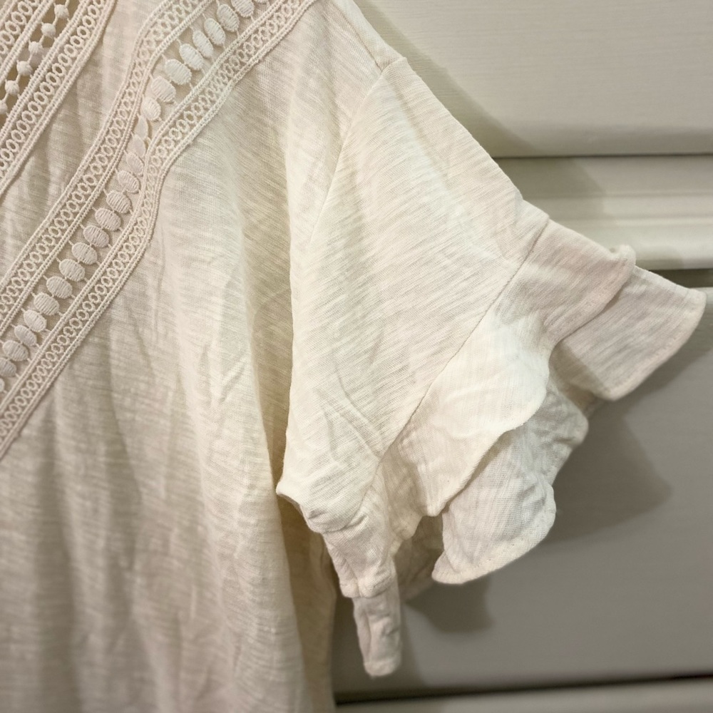 Express- boho style bell sleeves- cream color -xs top NWT - Picture 2 of 3
